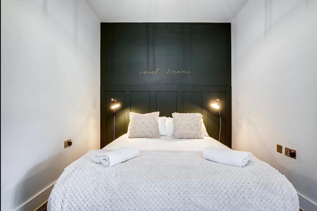Giant Savings On Long Stays B1 Living, Enquire Now Birmingham Kültér fotó